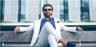 Oblek je povinná súčasť šatníka každého štramáka. Zisti viac o uniforme moderného muža.